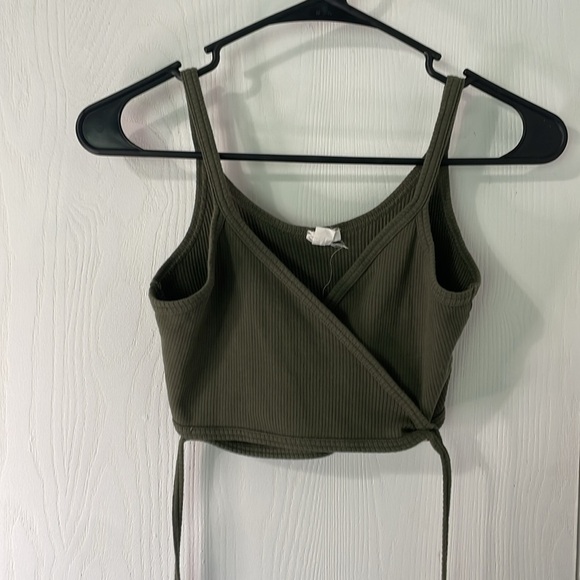 Garage Tops - Garage NWOT Green Wrap Tie Front Crop Ribbed Tank Top Size Small P